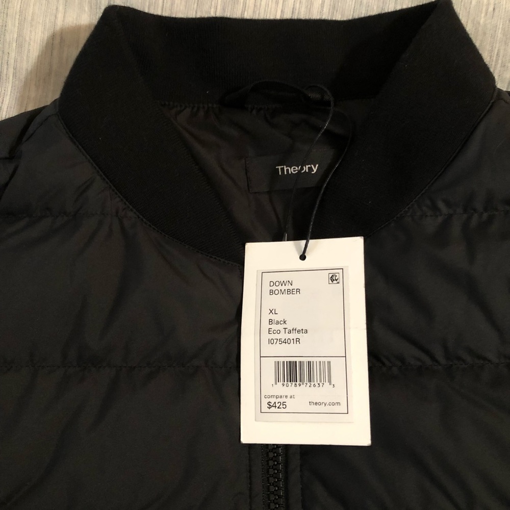 ❌❌❌SOLDTheory Down Bomber Black Jacket - Picture 6 of 8